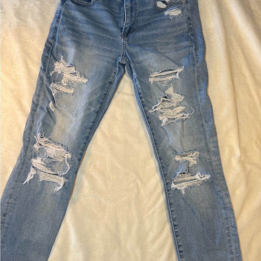 American Eagle Outfitters Light Blue Distressed Skinny Jeans